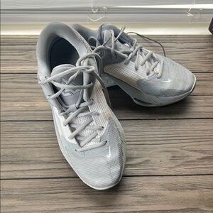 Nike ACG Women's Sneakers - Light Gray